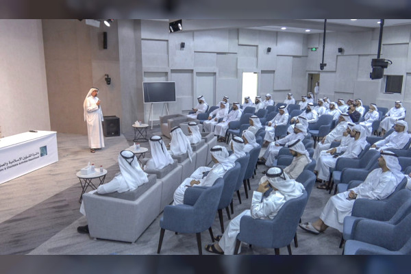"الشؤون الإسلامية " تعقد اجتماعا تنويريا لبعثة الحج الرسمية لحكومة دبي