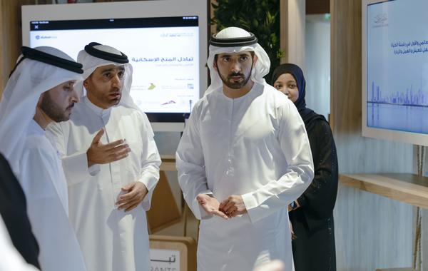 حمدان بن محمد يطلق استراتيجية دبي الرقمية. الصورة من الحساب الرسمي للشيخ حمدان على تويتر