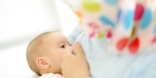 للأمهات.. كيف تساهم الرضاعة الطبيعية في التفوق الدراسي لطفلك؟