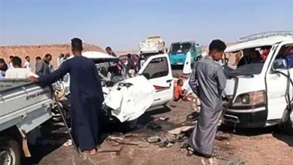 إصابة 8 أشخاص في حادثي سير بالعاشر من رمضان