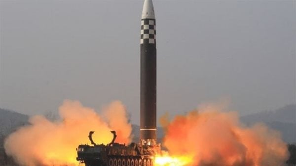 كوريا الشمالية تطلق عدة صواريخ باتجاه البحر