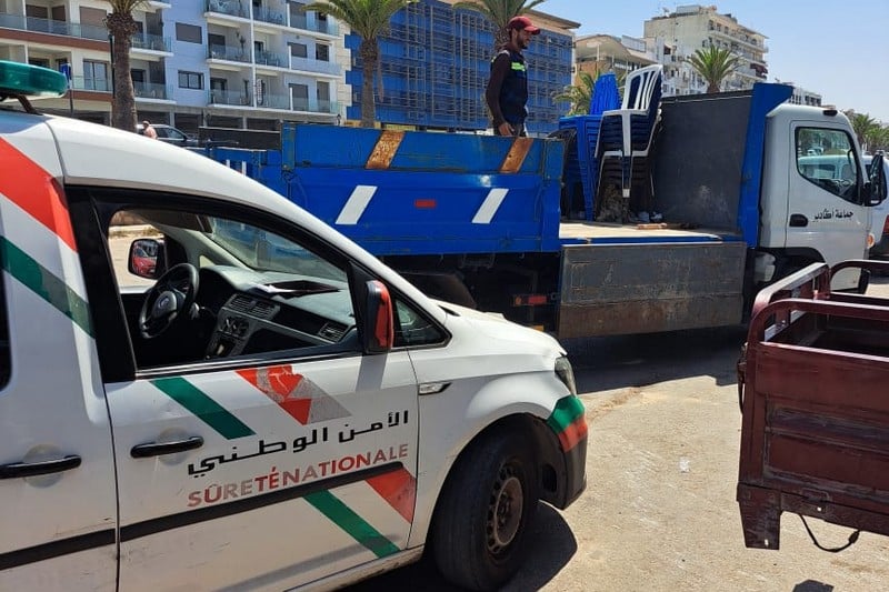 السلطات تحرر "احتلال" شاطئ أكادير‎