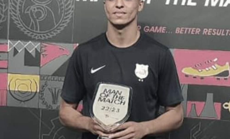 أحمد أوفا يتوج بجائزة أفضل لاعب في مباراة إنبي وفاركو