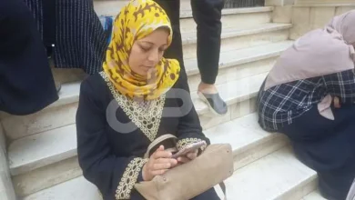 أمهات يقرأن القرآن أمام لجان الثانوية العامة بالدقهلية: «بندعي لأولادنا»