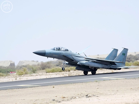 السعودية: سقوط طائرة مقاتلة أثناء مهمة تدريبية واستشهاد طاقمها الجوي