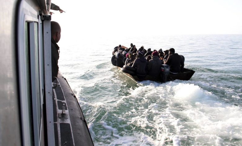تونس انتشلت 900 جثة لمهاجرين غارقين قبالة سواحلها منذ بداية العام