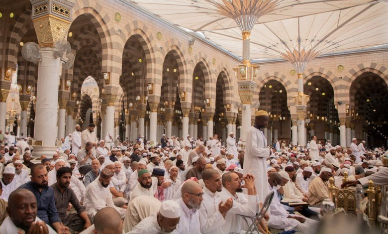 خطيب المسجد النبوي: حوض رسول الله يوم الدين.. رحمة من الله بالمؤمنين