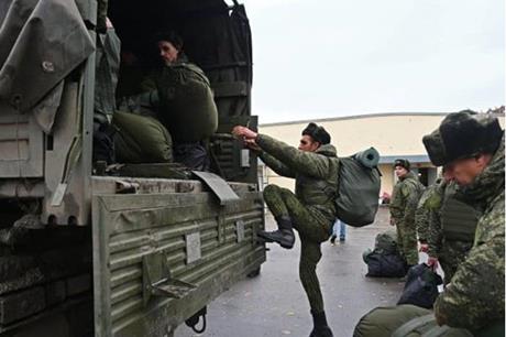 روسيا: تجنيد 147 ألف مواطن لأداء الخدمة العسكرية الإلزامية