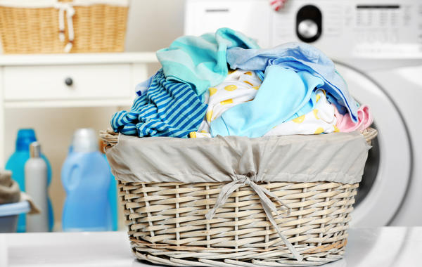 خطوات منزلية لتنعيم الملابس أثناء الغسيل