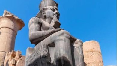 مصر تتسلم قطعة مفقودة من تمثال الفرعون