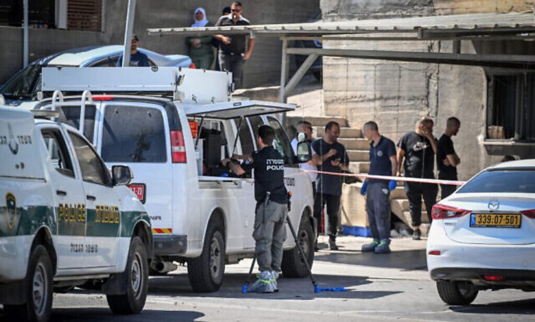 مقتل أربعة أشخاص في جرائم قتل بالوسط العربي حيث لا تظهر موجة الجريمة أي علامة على التباطؤ