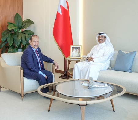 وزير المواصلات والاتصالات يستقبل سفير جمهورية اليمن لدى مملكة البحرين