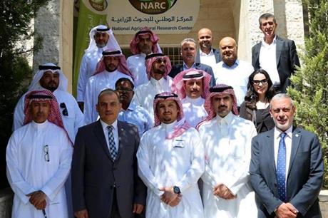 وفد سعودي يطلع على المشاريع البحثية في المركز الوطني للبحوث الزراعية