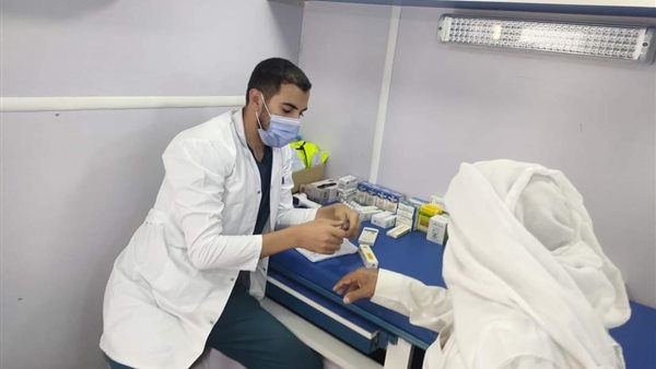 توقيع الكشف الطبى على 900 مواطن بالقافلة المجانية بوادى فيران