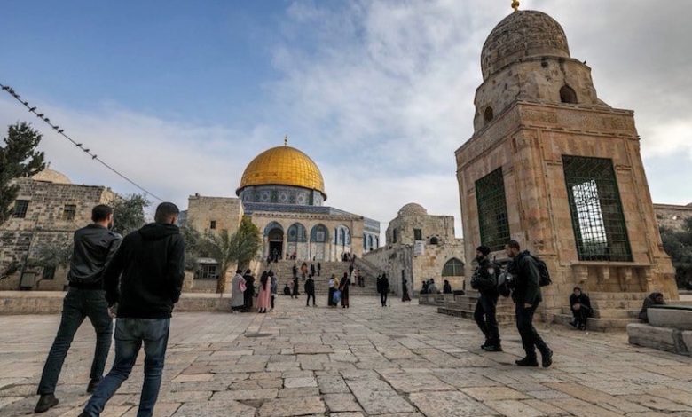 استطلاع: نصف الفلسطينيين ينظرون إلى إبرام "اتفاقات أبراهام" بكيفية إيجابية