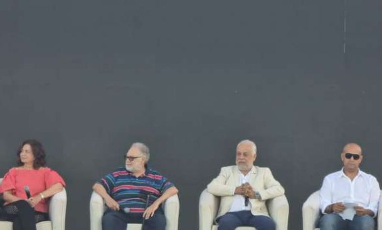 أشرف زكي: زحام غير طبيعي بالعلمين لحضور حفلات مهرجان القاهرة للدراما