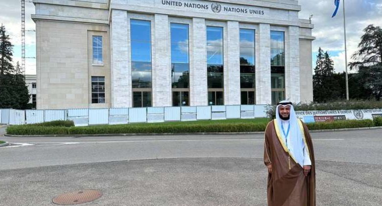 العفاسي يتسلم بطاقة عضوية الأمم المتحدة بعد انضمامه لاتحاد المبدعين العرب