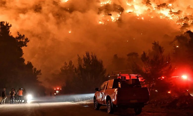 اليونان تشهد أكبر حريق غابات في تاريخ أوروبا