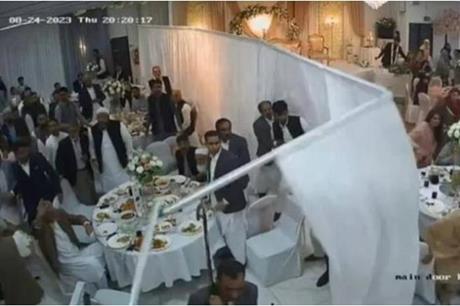 شاهد مشاجرة بين المعازيم أثناء تناولهم الطعام في حفل زفاف بإنجلترا