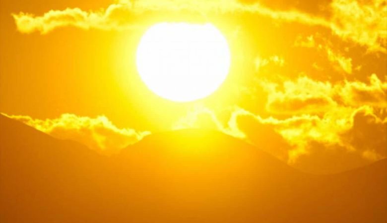 طقس الجمعة… أجواء حارة في سوس والأقاليم الجنوبية وقطرات مطرية ورعد بالأطلس