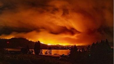 كندا.. إخلاء مدينة بسبب الحرائق وإعلان حالة الطوارئ