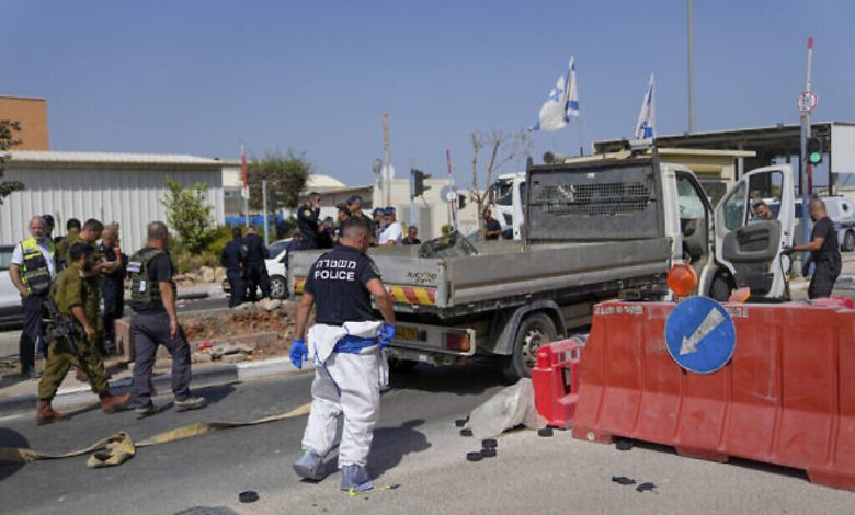 مقتل إسرائيلي وإصابة شخصين آخرين في هجوم دهس قرب موديعين