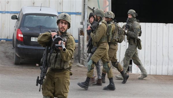مقتل فلسطيني برصاص قوات إسرائيلية خلال اقتحام بلدة زواتا غرب نابلس