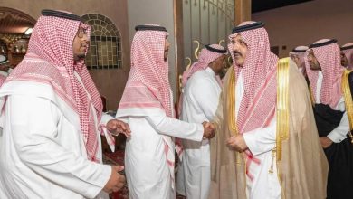 أمير حائل ونائبه يعزّيان أسرة الهليل في وفاة والدهم - أخبار السعودية