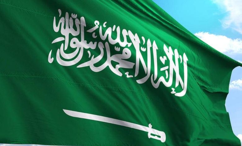 في اليوم الوطني السعودي 93.. تعرف على محظورات استخدام العلَم الوطني وأنواعه - أخبار السعودية