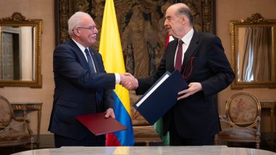 المالكي ونظيره الكولومبي يوقعان أربع اتفاقيات تعاون بين البلدين