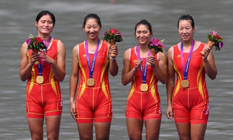 ذهبية أولى للصين في سباق التجذيف المزدوج للسيدات