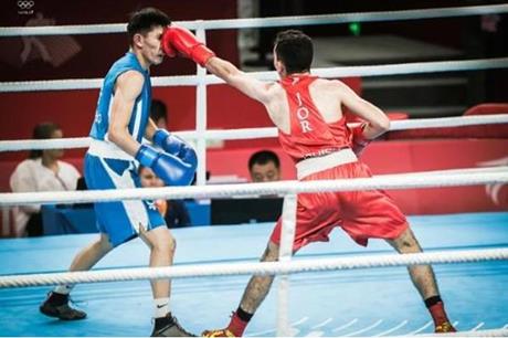 عشيش يُحقق انتصاره الأول بمنافسات الملاكمة الآسيوية