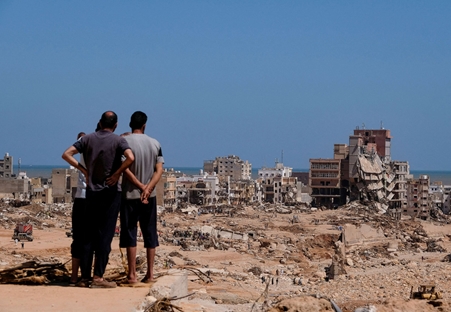 ليبيا بالصور.. أكثر من 38640 شخصًا نزحوا في المناطق المنكوبة
