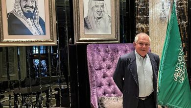وزير السياحة السعودي يتطرق إلى مشاركة إسرائيل التاريخية في مؤتمر بالرياض