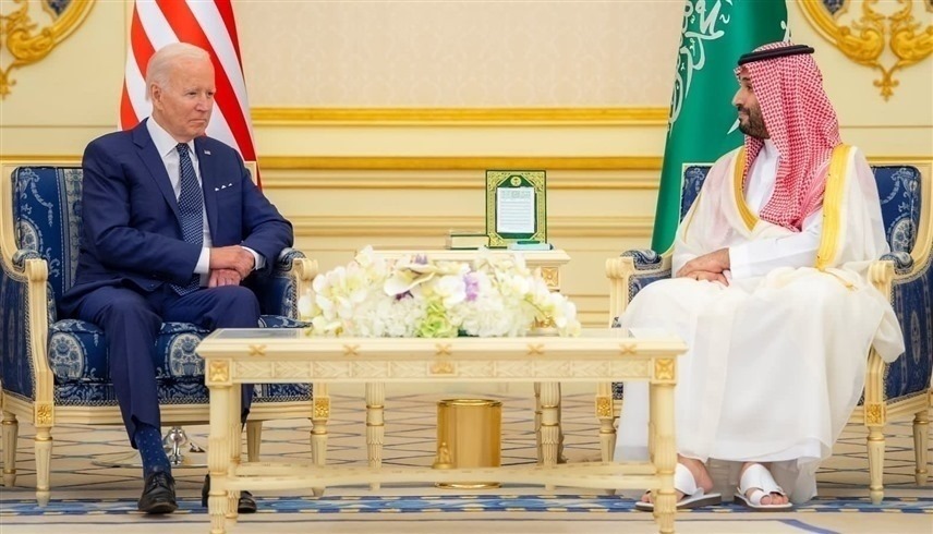 ولي العهد السعودي الأمير محمد بن سلمان خلال لقاء له مع الرئيس الأمريكي جو بايدن (أرشيف)