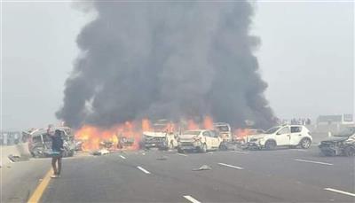 مصرع 28 شخصاً وإصابة 60 بحادث تصادم سيارات في مصر