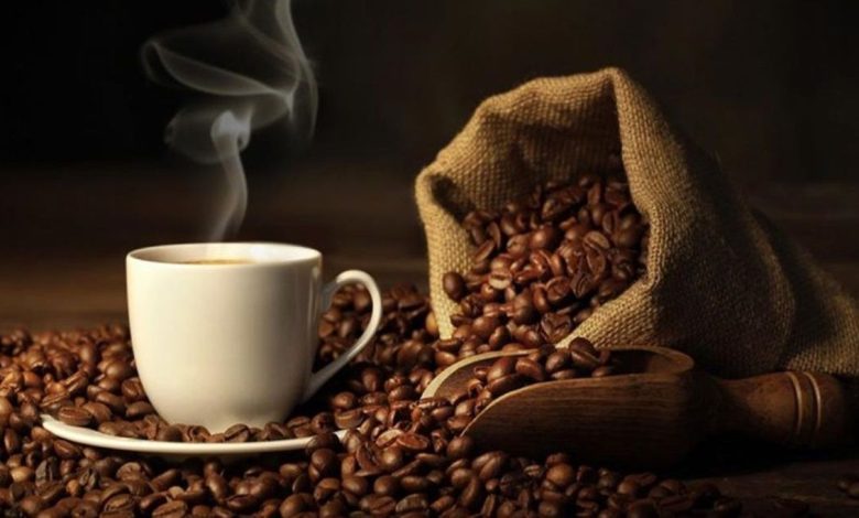 الإفراط في تناول القهوة يسبب 4 أعراض صحية خطيرة...
