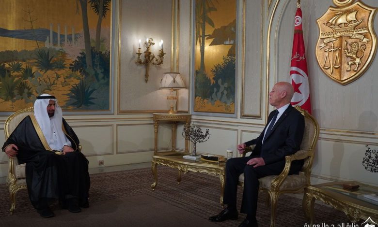 الرئيس التونسي يستقبل وزير الحج والعمرة...
