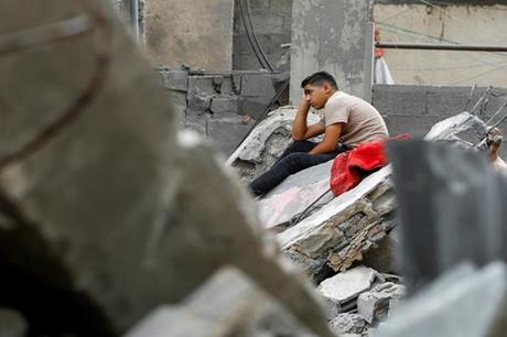 الرئيس المصري يؤكد ضرورة بقاء سكان غزة "على أرضهم"