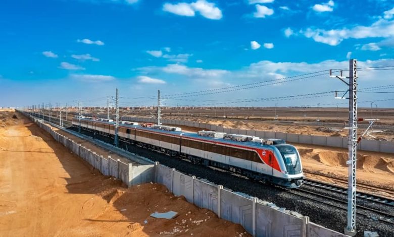 النقل: تقدم أعمال تنفيذ محطتى حدائق أكتوبر ومحمد نجيب بالخط الأول من القطار السريع