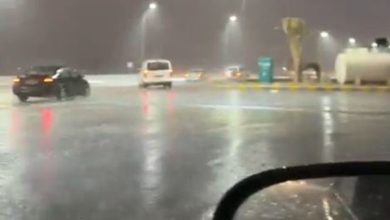 شاهد.. هطول أمطار غزيرة شرق مكة المكرمة...