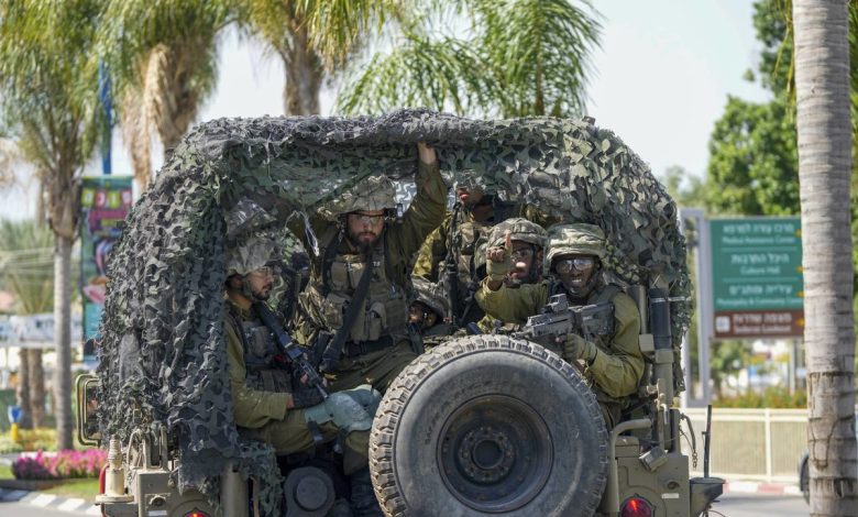 قوات إسرائيلية تحرر رهائن بعدة بلدات على حدود غزة
