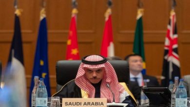 وزير الخارجية السعودي يتّهم المجتمع الدولي بالصمت والشعب الفلسطيني يعاني