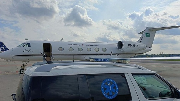 وصول طائرة الإخلاء الطبي للتوأم السيامي النيجيري إلى الرياض