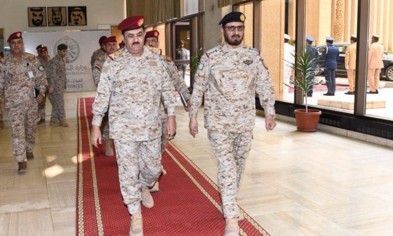 قائد القوات المشتركة يستقبل وزير الدفاع اليمني - أخبار السعودية