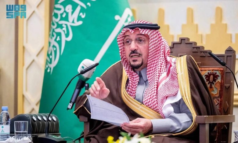 أمير القصيم: الجمعيات الأهلية والخيرية كيانات للعمل الخيري تحتاج إلى الأعمال أكثر من الأقوال - أخبار السعودية