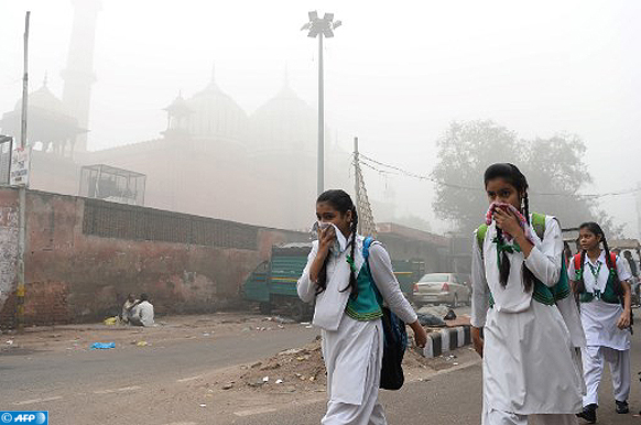 ارتفاع مستويات تلوث الهواء يجبر السلطات الهندية على إغلاق المدارس في نيودلهي