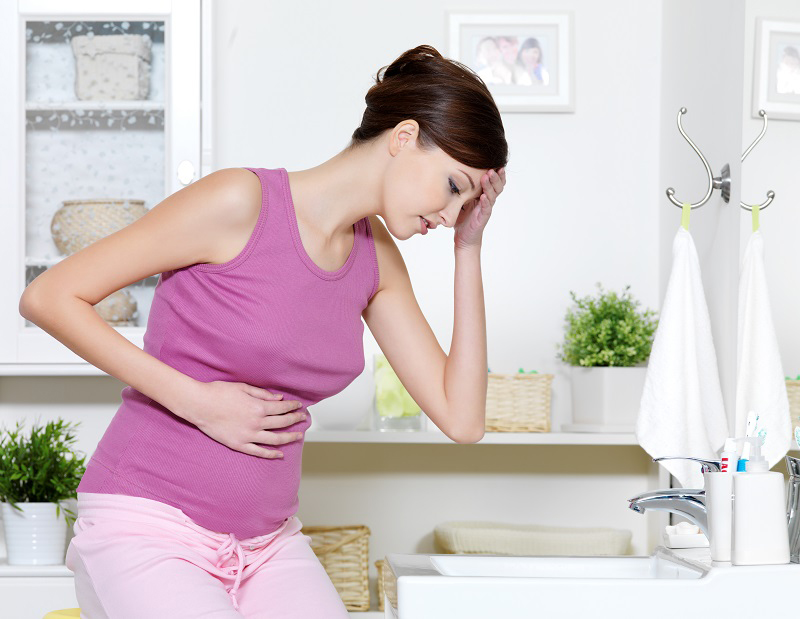 الشعور بالغثيان يعدّ أبرز علامات الحمل (المصدر: freepick)