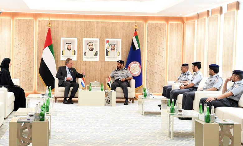 قائد عام ‎شرطة أبوظبي يبحث مع سفير هولندا تعزيز علاقات التعاون