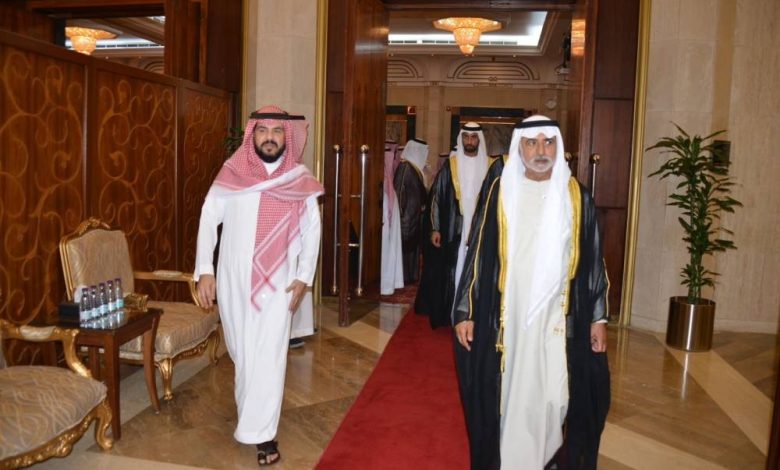وزير التسامح والتعايش ينقل تعازي رئيس دولة الإمارات لأبناء الأمير ممدوح بن عبدالعزيز - أخبار السعودية